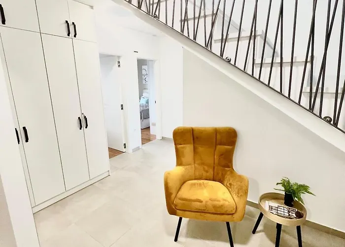 Penthouse Pag Sole アパート